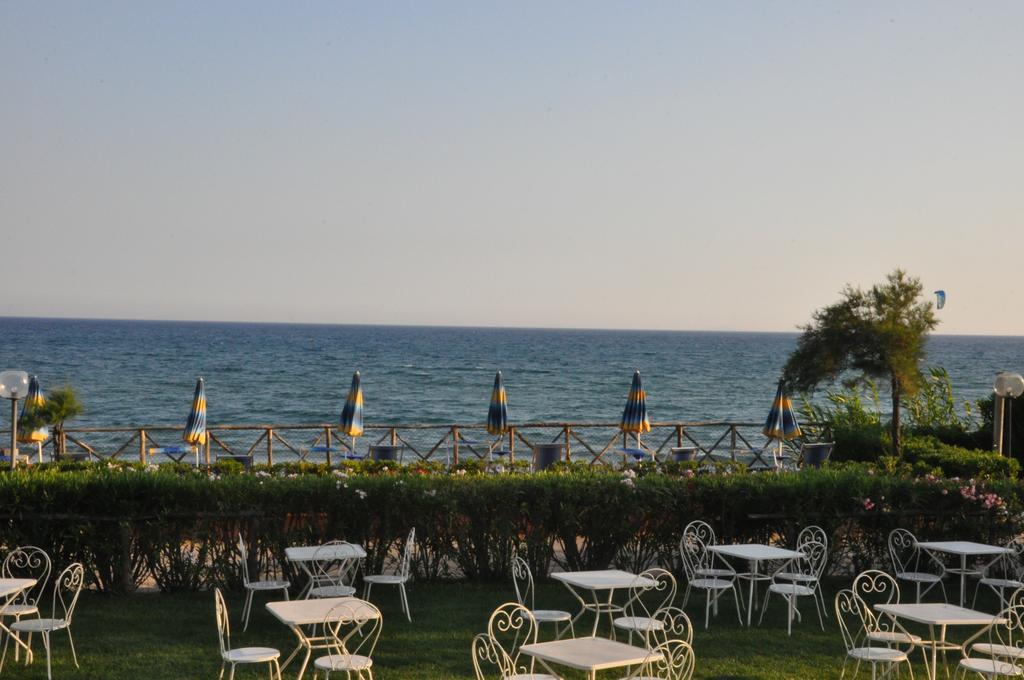 Settebello Village Lido Di Fondi Eksteriør bilde